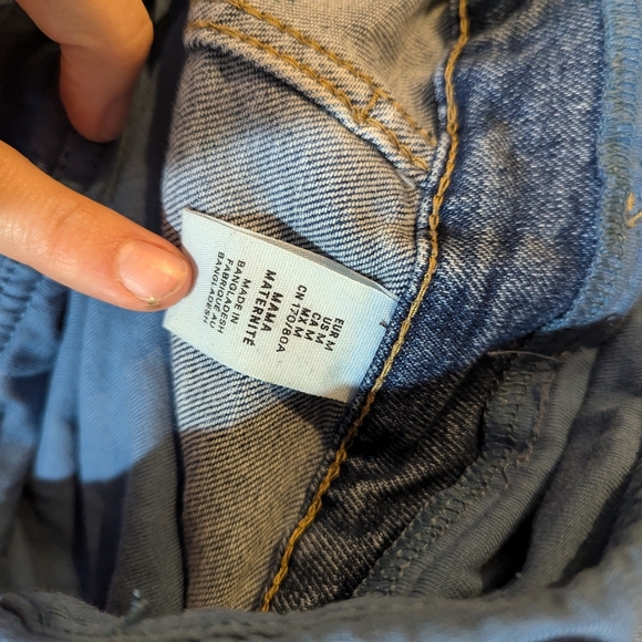 H&M Mama Maternity Jeans - Picture 2 of 3